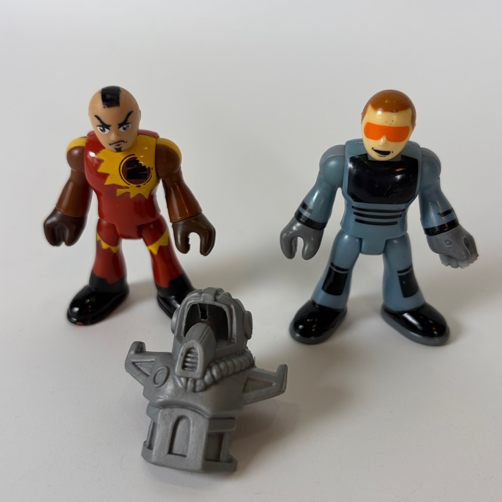 Fisher Price Imaginext Space Shuttle Astronaut‎ Racers Pilot #2 Figures w Helmet